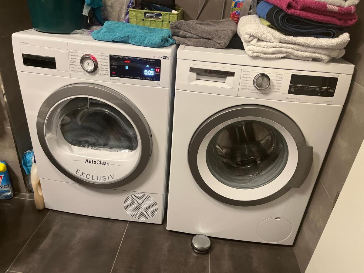 Schoenes Zimmer In Zentraler Lage Ulma Esterno foto
