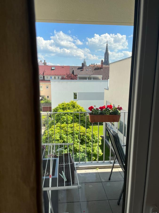 Schoenes Zimmer In Zentraler Lage Ulma Esterno foto